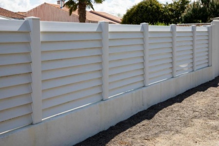 Comment choisir et r&eacute;ussir l'installation de votre cl&ocirc;ture &agrave; Domloup ?